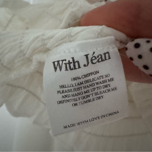 With Jean White Frances Ruched Top Bell Sleeves size M - Picture 8 of 11